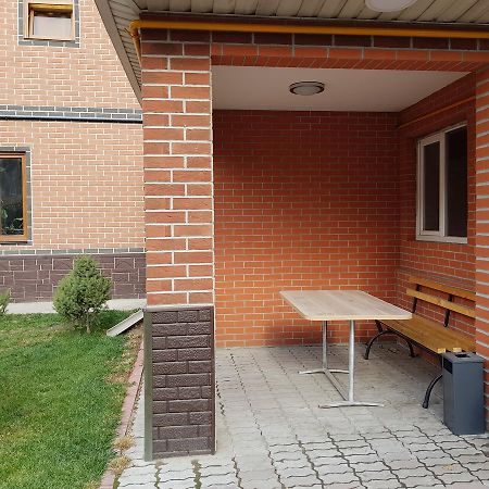 Mini Hotel Leila Αλμάτι Εξωτερικό φωτογραφία